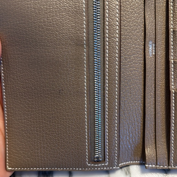 Hermes Bearn H wallet Etoupe with silver hardware-AUTHENTIC - Picture 7 of 7